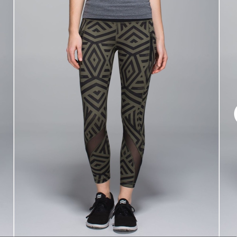 Lululemon Inspire Tight II *Full-On Luxtreme